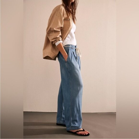 NWT Free People We The Free Dakota Cinched Pull-On Jeans Size S - Picture 2 of 16